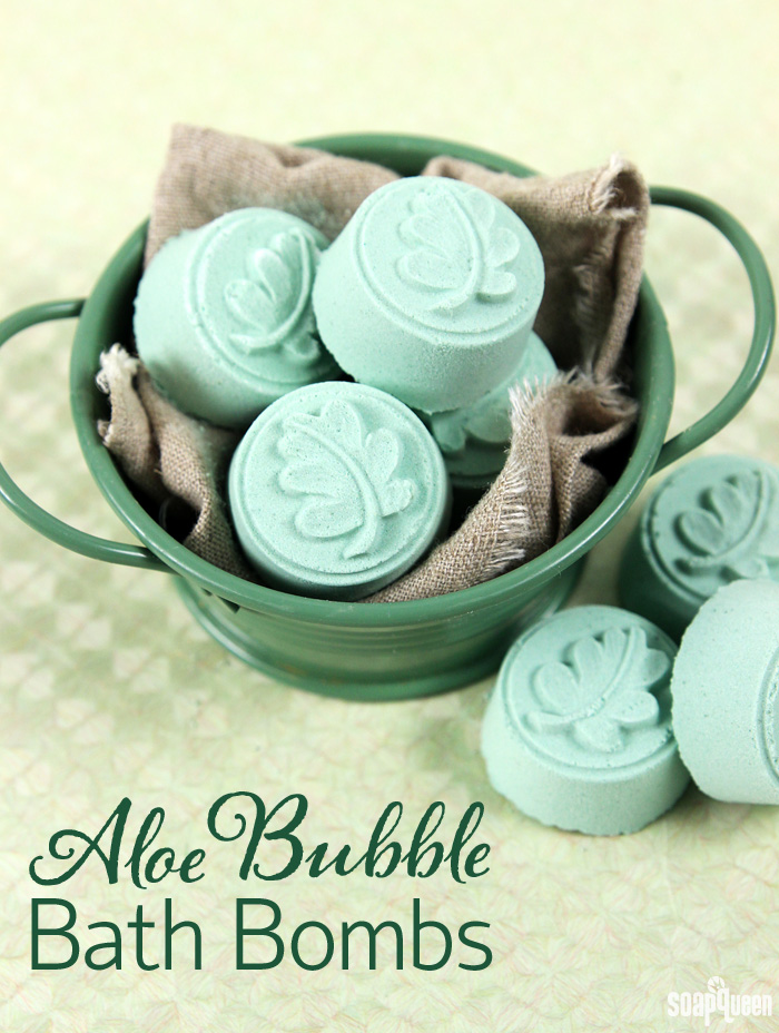 http://www.soapqueen.com/wp-content/uploads/2015/06/Aloe-Bubble-Bath-Bomb-Tutorial.jpg