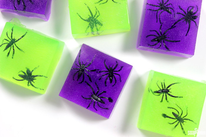 http://www.soapqueen.com/wp-content/uploads/2015/08/Creepy-Crawly-Spider-Soap-Jellies-DIY.jpg