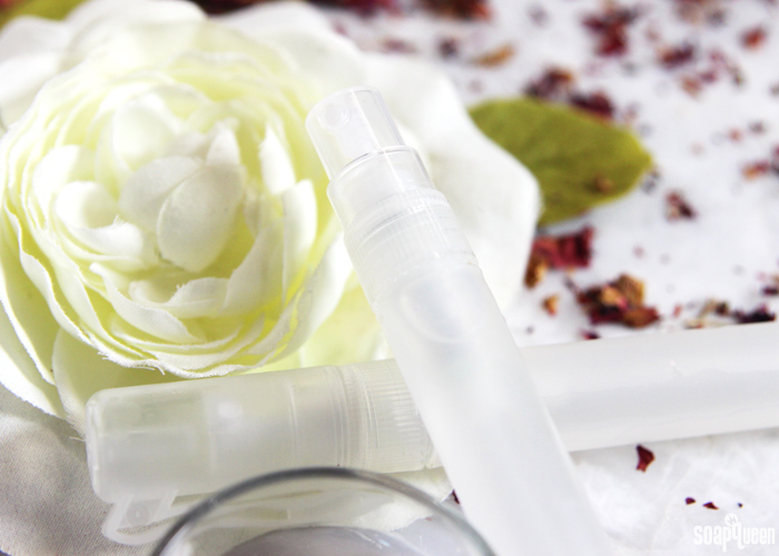 Learn how to create your own spray perfume in this easy DIY. 