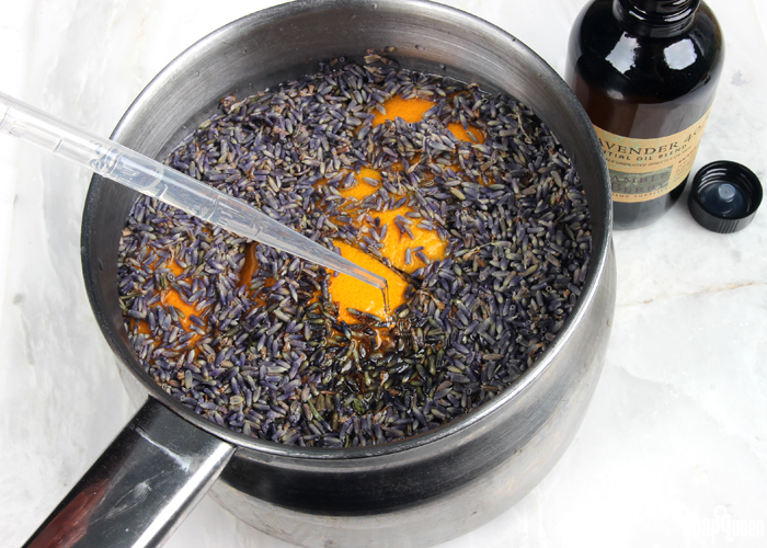 This Lavender and Orange Simmering Potpourri fills your room with a calming blend of lavender and citrus. 