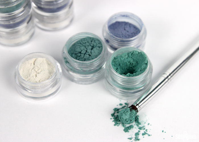 Learn how to create your own mermaid inspired eyeshadows!