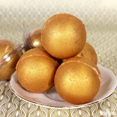 Golden Bath Bombs