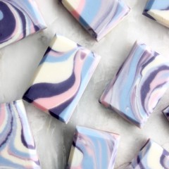 PantoneSpinSwirl