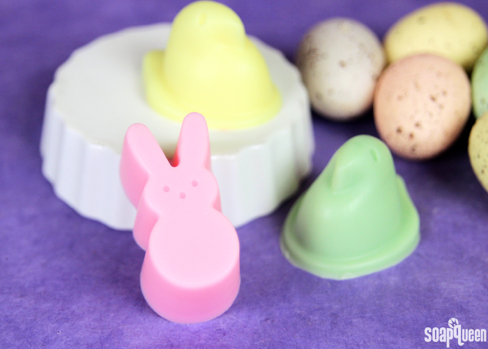 Learn how to create adorable chicks and bunnies soap in this step by step tutorial. Made out of goat milk soap base, they look just like Peeps!
