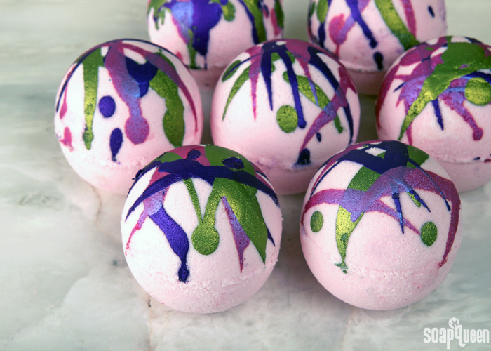 Painted Berry Bath Bomb Tutorial - Soap Queen