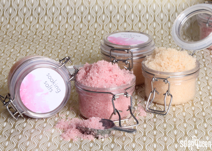 Create your own customized bath salts for wedding favors. They are quick and easy to make, and can also be used as a scrub. Post includes a free printable!