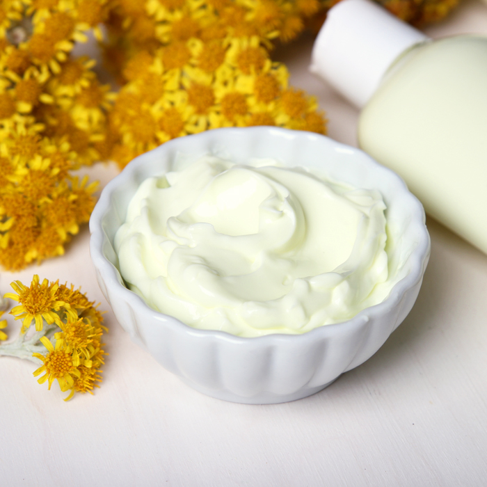 Sunshine Lotion DIY // Learn how to make this creamy lotion with argan oil and sunflower oil.