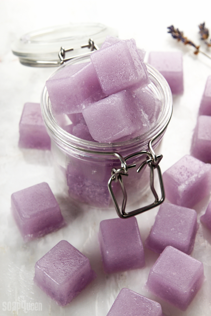 DIY Violet Sugar Scrub Cubes // Learn how to create these individual solid sugar scrubs!