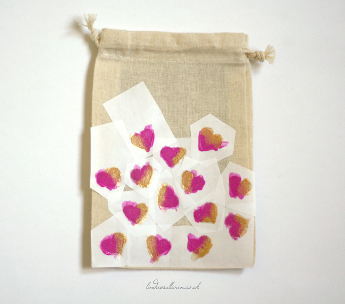 How to Make Custom Stenciled Bags 