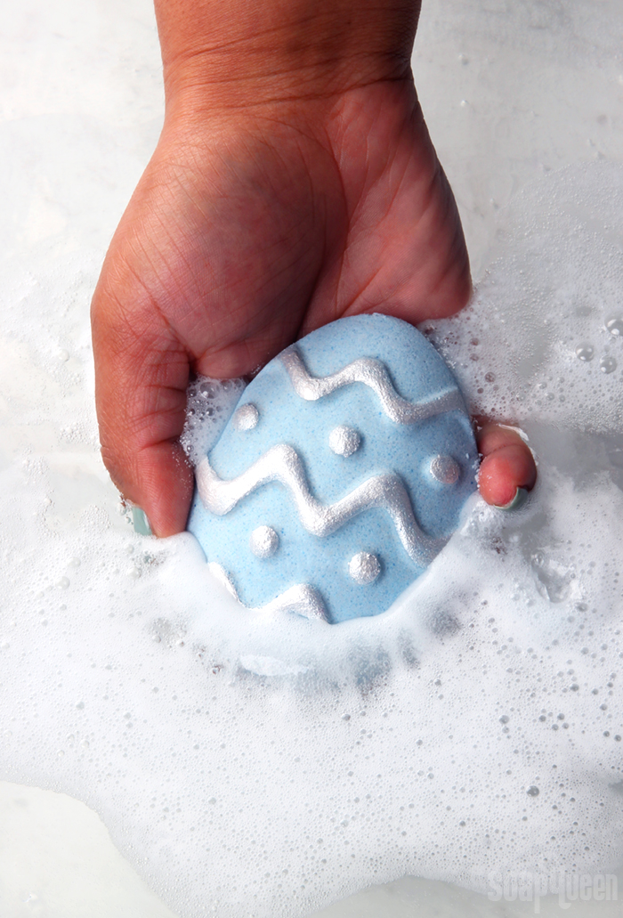 DIY Easter Egg Bath Bombs