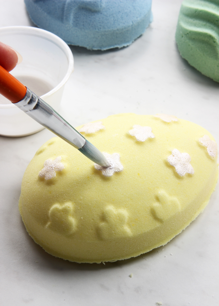 DIY Easter Egg Bath Bombs