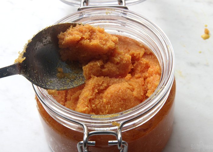 DIY Turmeric & Ginger Body Scrub