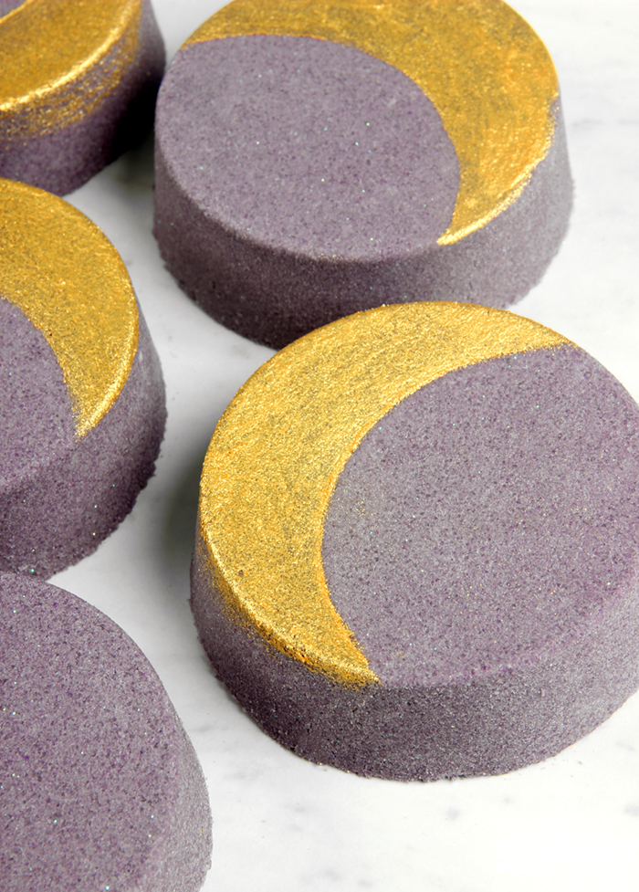 MoonBathBombs