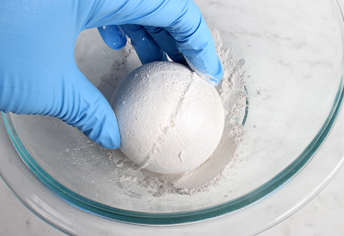 Tips for Creating Colorful Bath Bombs With Mica Powder – Eye Candy Pigments