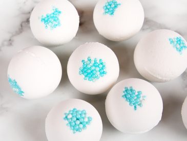 PearlBathBombs_1x1_1000px