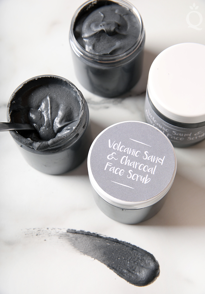 Volcanic Sand & Charcoal Scrub3_700px